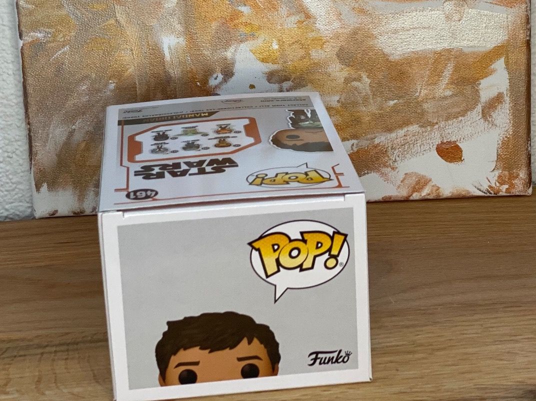 Funko Statuette: Funko Pop - Star Wars - The Mandalorian with Grogu #461 – Nuovo e nell'imballaggio originale da Oensingen venduto da CSCollectors 4