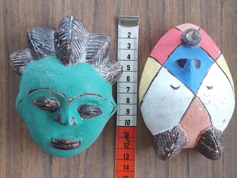 Arte internazionale: Afrikanische Masken – Usato da Mörschwil venduto da antiksalon 3