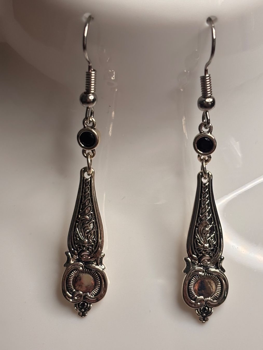 Orecchini pendenti & Orecchini a lobo: Boucles d'oreilles pendantes couleur argent – Nuovo (secondo la descrizione) da Lausanne venduto da mel2dreams 1