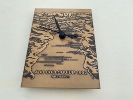 schöne Interlaken Wanduhr von Faude
