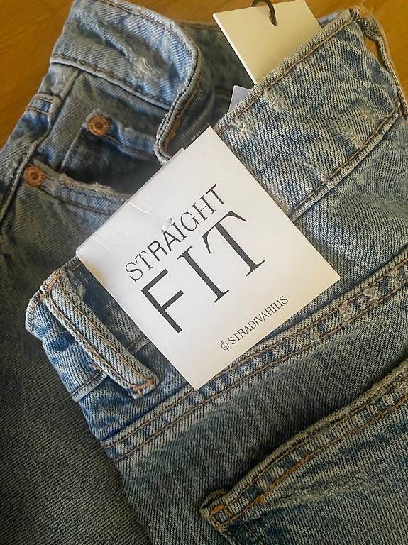Jeans: Jeans Stradivarius  – D'occasion à Langnau am Albis par Monikacv16 3