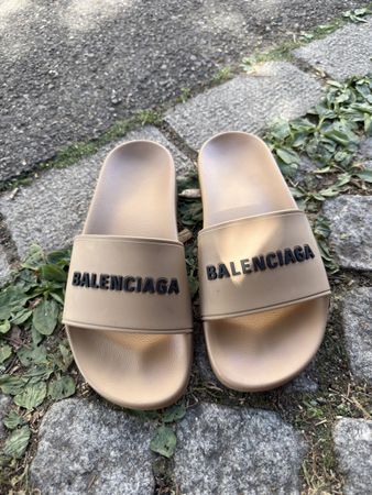 Balenciaga Badeschuhe/Slides Grösse 38 — Neuwertig