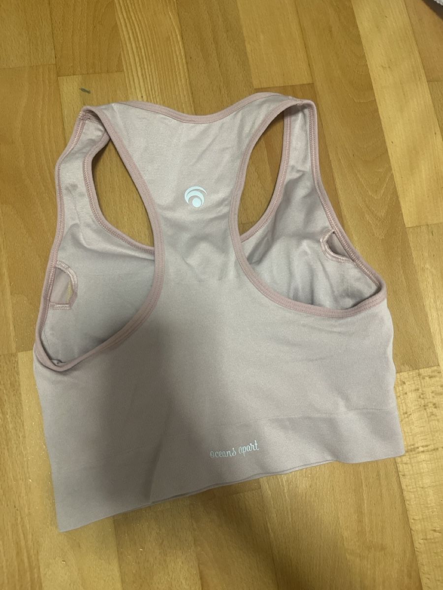 Oceansapart Tops: Ocean Apart Sportbh/top – Gebraucht aus Bülach von SharonP01 1