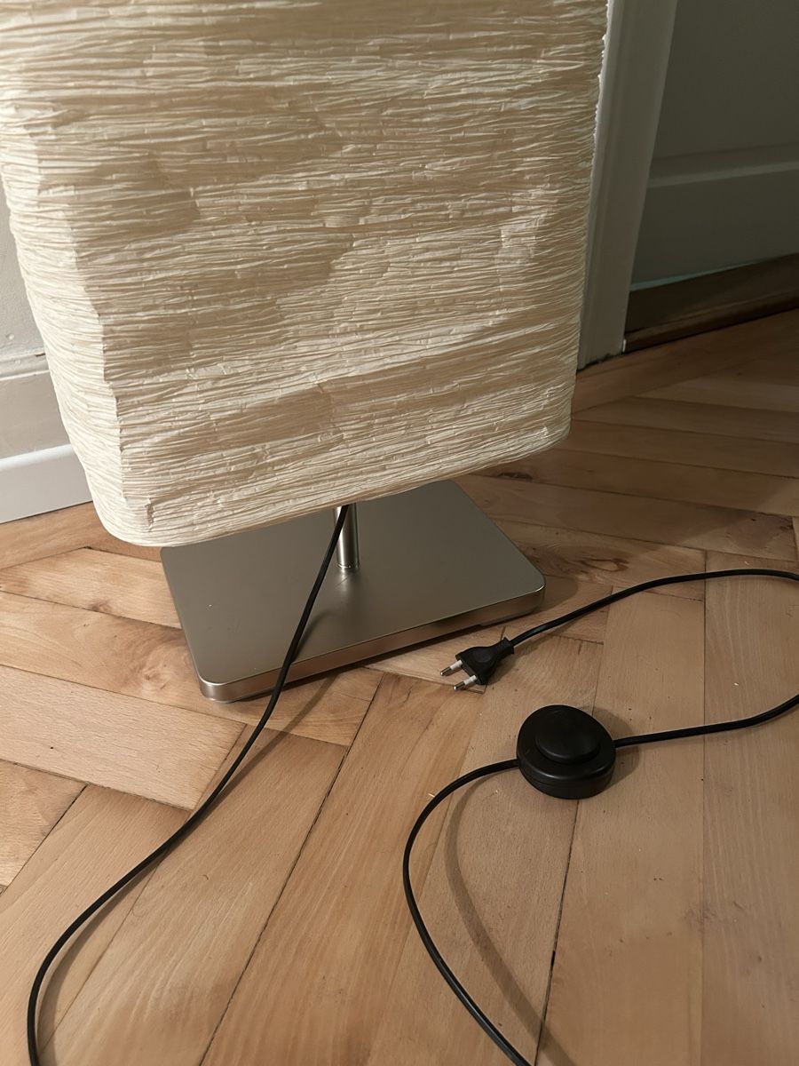Lampade: Rechteckige Stehlampe, Modern – Usato da Zürich venduto da bor_n9j6 2