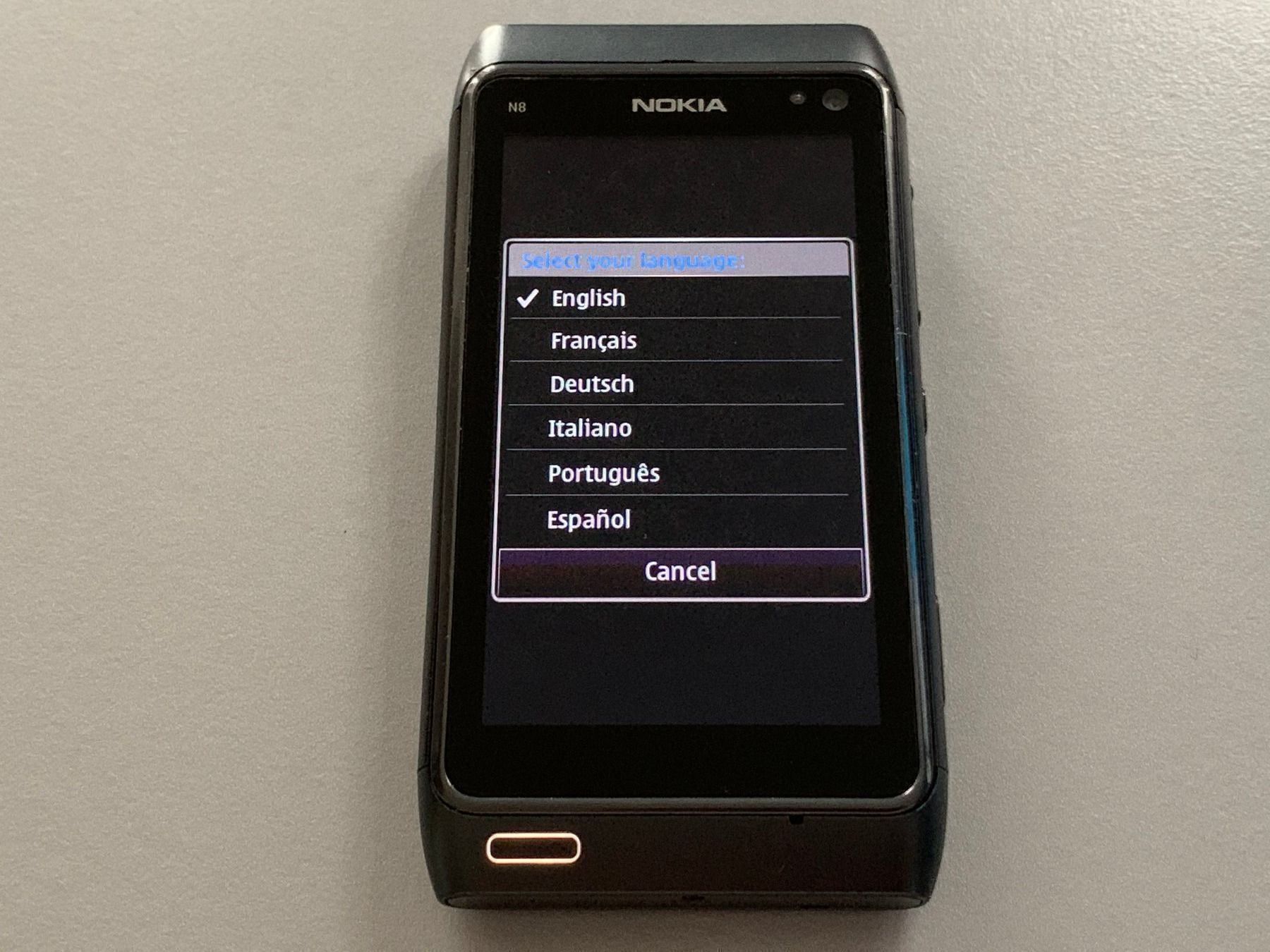 Nokia Portables: Nokia N8-00 Smartphone mit Zubehör – D'occasion à Langwiesen par Restposten-24 2