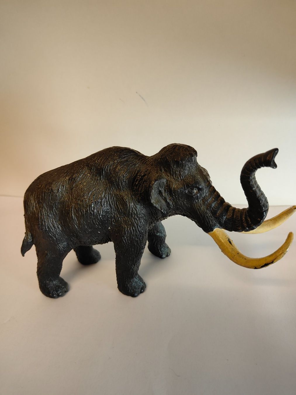 Bullyland Statuette: Bullyland Mammut Urtiere – Usato da Thalwil venduto da FigurenFreunde