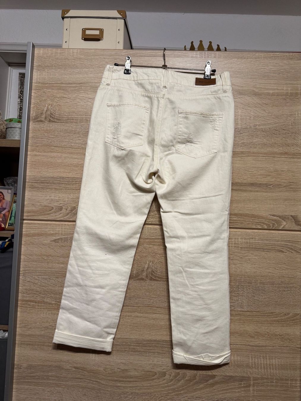 Mango Jeans: Jeans blanc droit – Usato da Montreux venduto da Izapechee 3