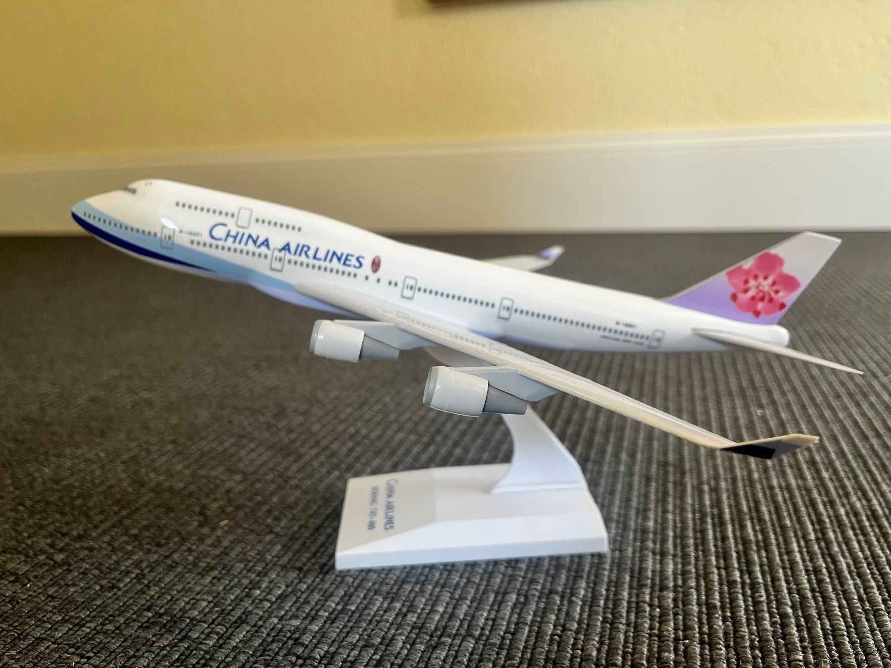 Boeing Modellbausätze & Standmodelle: Boeing 747-400 Model China Airlines – Gebraucht aus Burgdorf von A006972 1