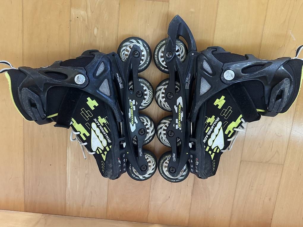 Patins à roul. & inline: Rollerblades – D'occasion à Appenzell Steinegg par pba_z8py 1