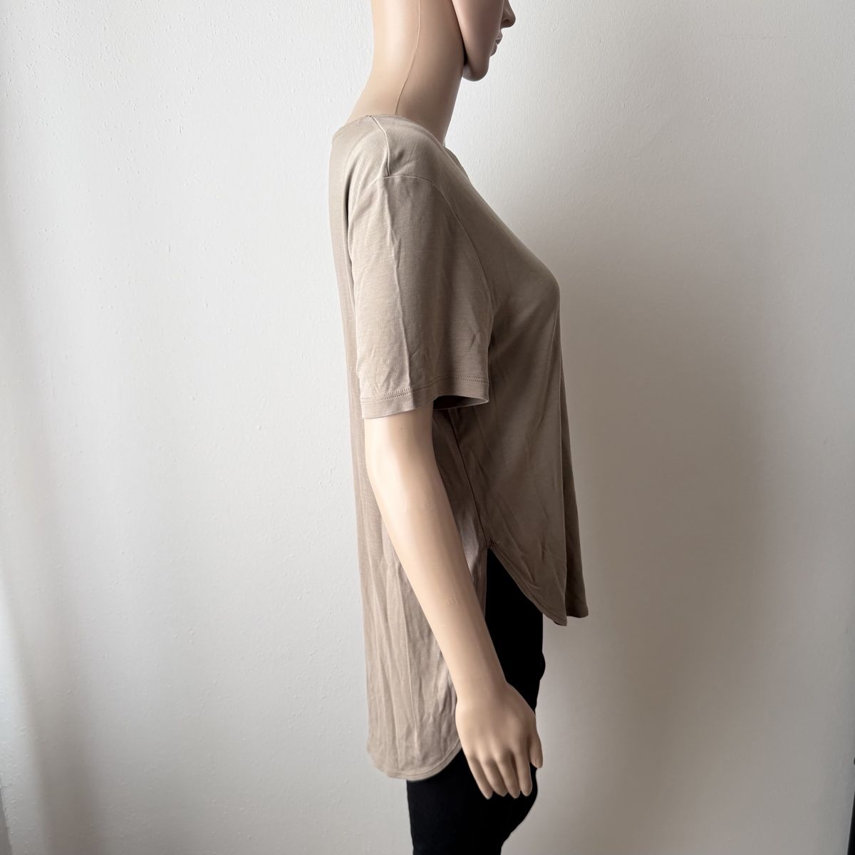 T-shirt: DAGMAR T-Shirt 🤎 – Usato da Zürich venduto da ClosetQueen 6