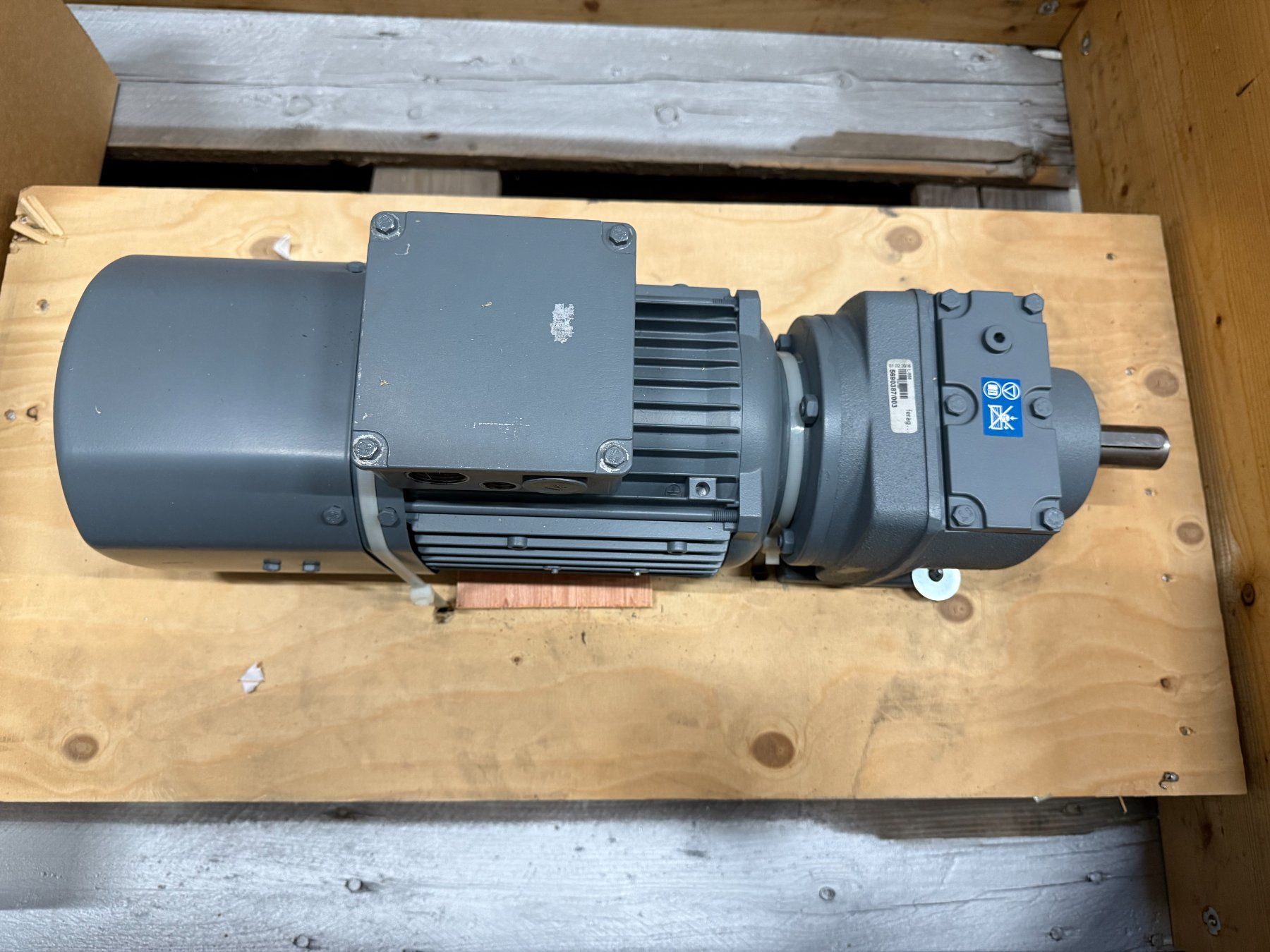 Motoren: Elektromotor 1.5KW – Neu (gemäss Beschreibung) aus Hinwil von normelektro 1