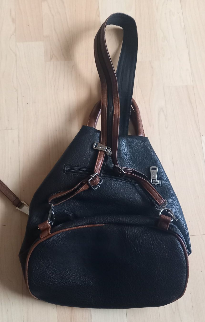Sacs à dos: Handtasche / Rucksäckli – D'occasion à Thun par Erti5