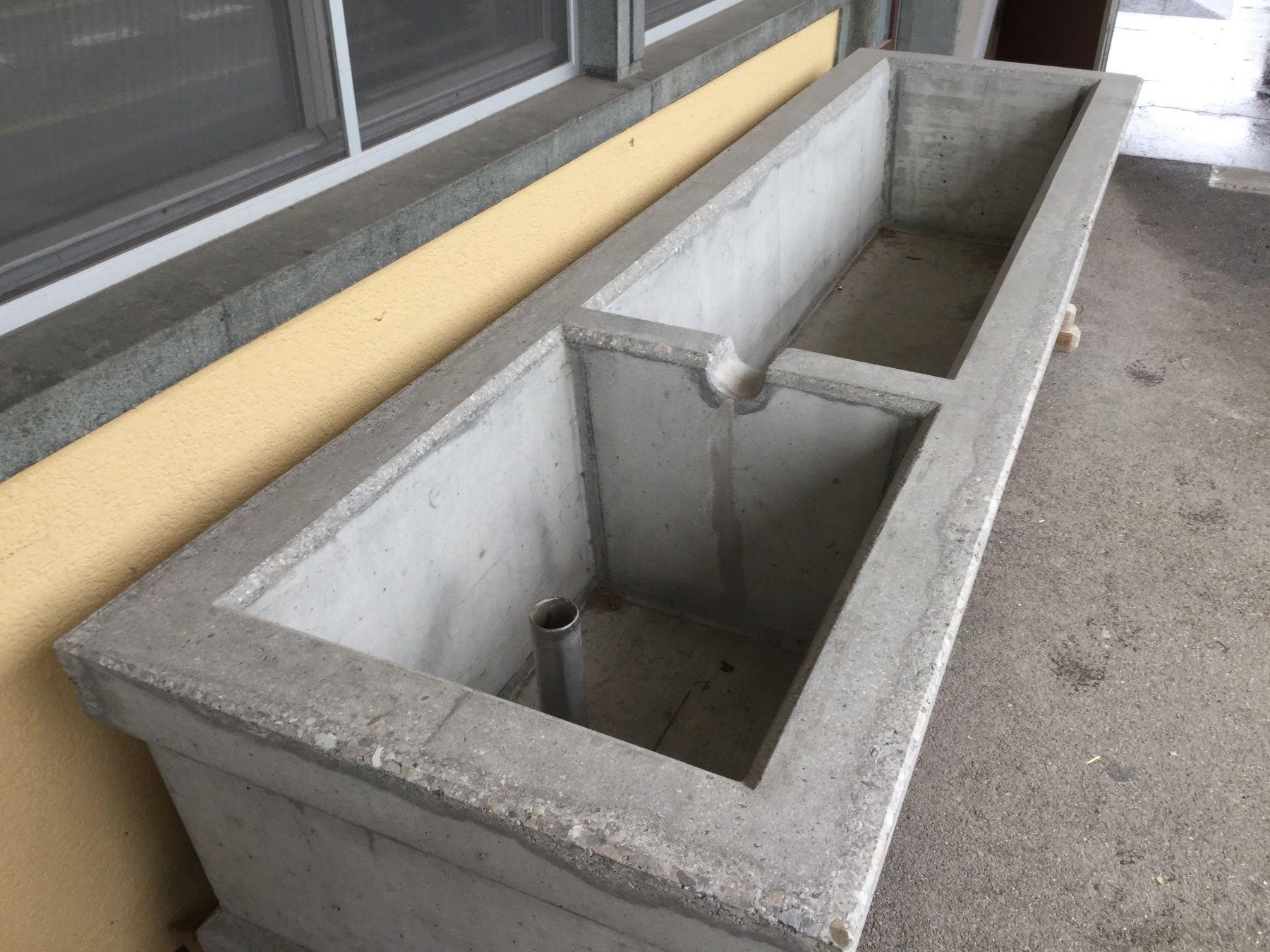 Stagni & Fontane ornamentali: Betonbrunnen armiert – Nuovo (secondo la descrizione) da Wikon venduto da Susiwan 2