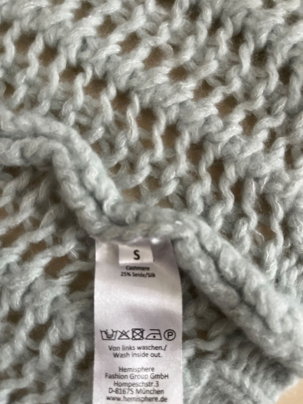 Hemisphere Jacken: Hellgrüner Kaschmir-Strickmantel von Hemisphere, Grösse M – Gebraucht aus Meggen von esistwinter4 5