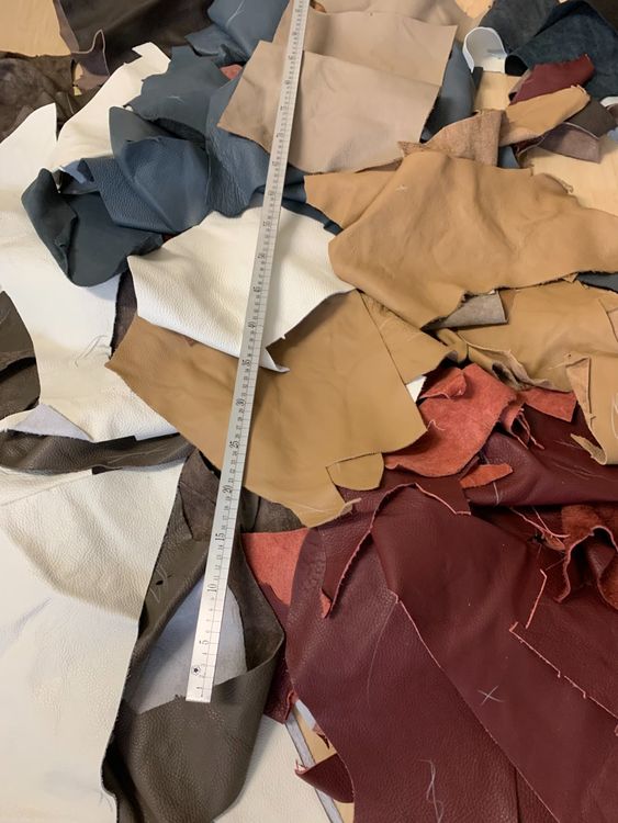 Leder Kaufen Lederreste Bunt Und Verschiedene Stärken 2 Kg In Bayern - Westendorf B Kaufbeuren A4 Lederstücke 1 Kg