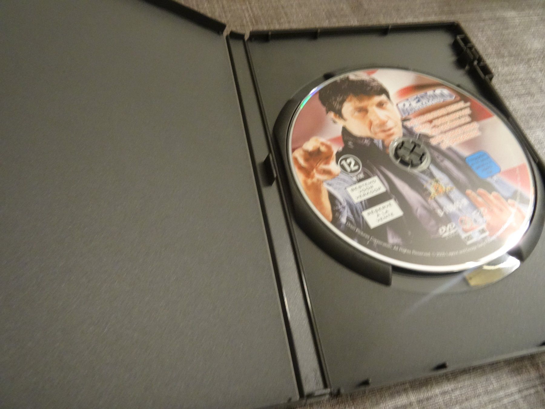 Tutti i DVDs: DVD Remo Unbewaffnet und gefaehrlich – Usato da Olten venduto da Disc-Verkauf 1