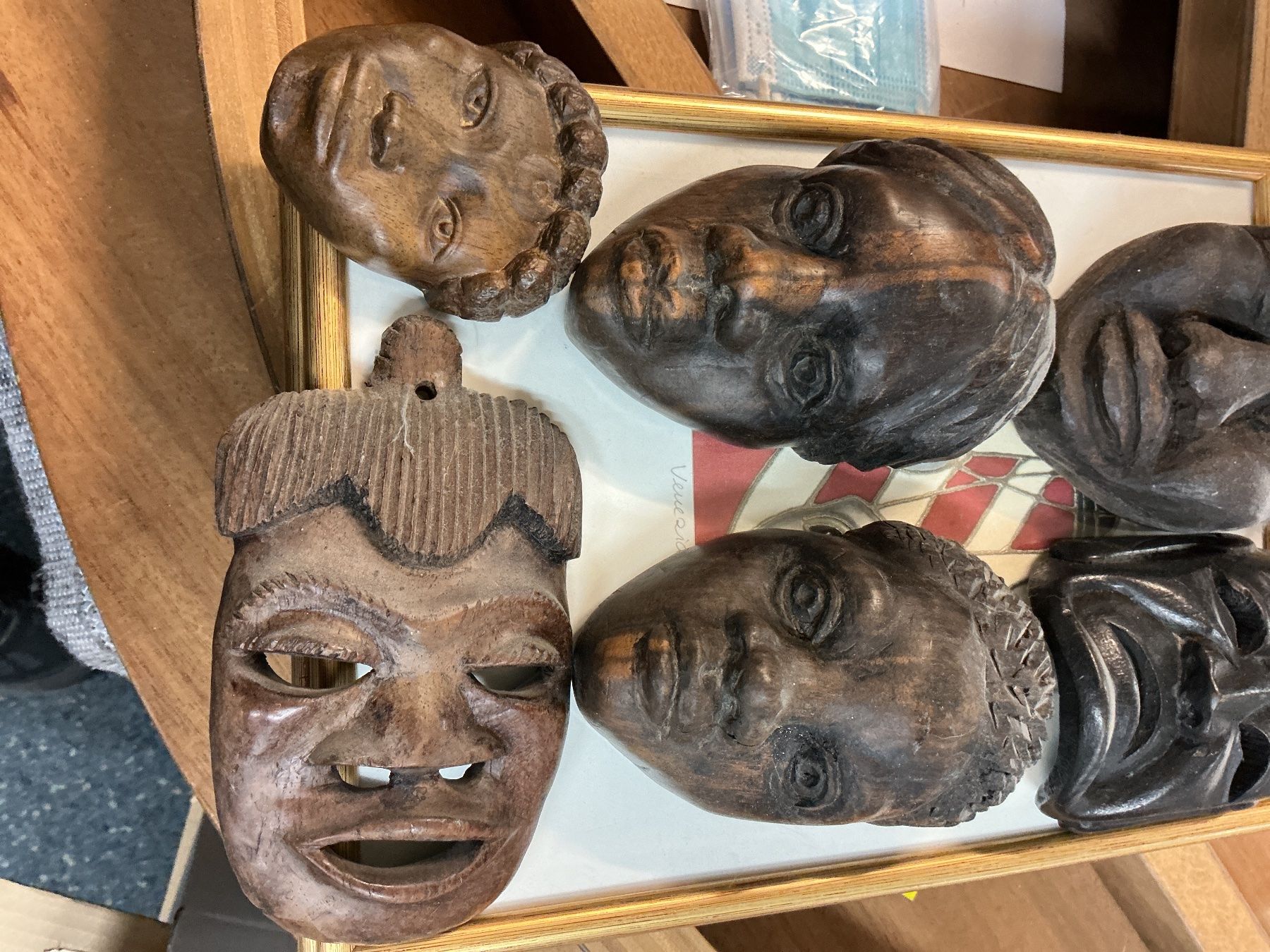 Sonstige Antiquitäten & Kunst: Lot Holzmasken – Gebraucht aus Bern von vielerart 2