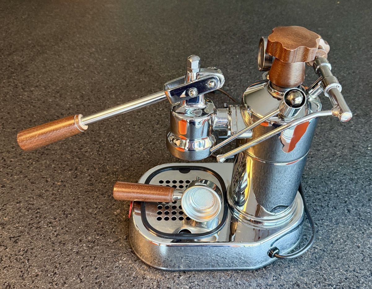 La Pavoni Macchine per caffè & Macchine per espresso: La Pavoni Professional Lusso High Design – Difettoso da Spreitenbach venduto da Gfoiera 5