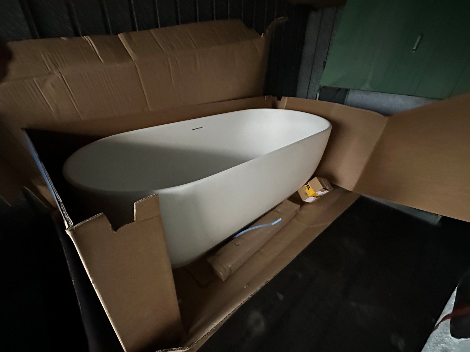 Vasche da bagno: LUV Badewanne Freistehen NEU – Nuovo e nell'imballaggio originale da Brügg BE venduto da TSP02 1