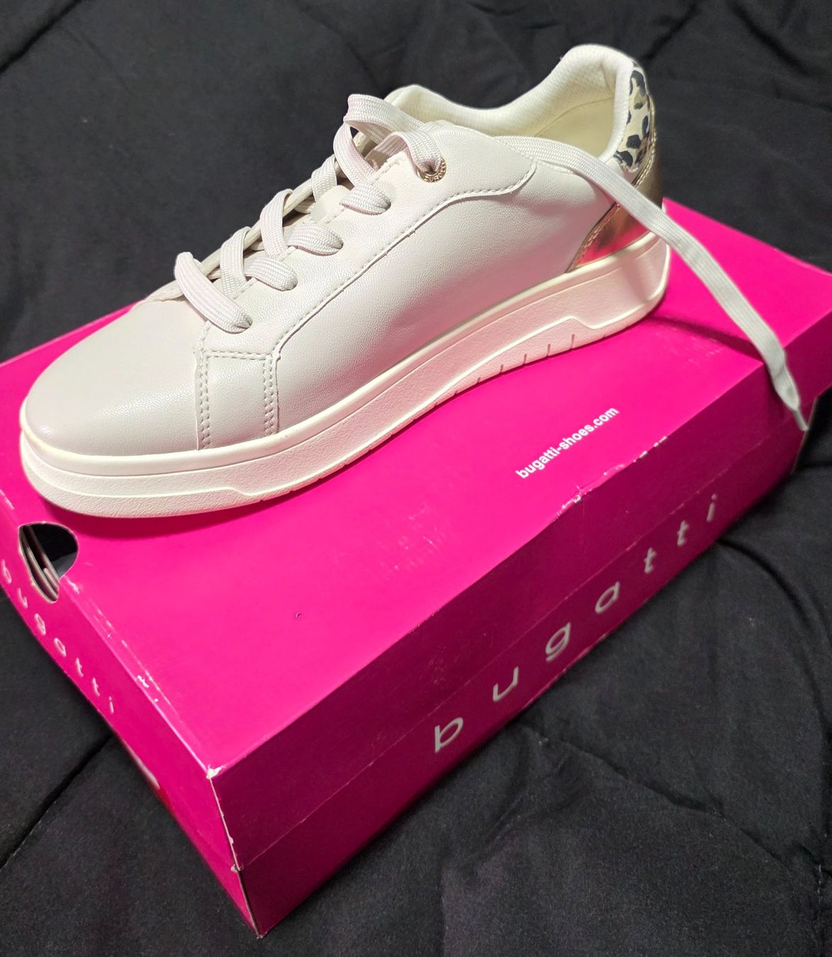 Bugatti Damenschuhe: Bugatti Sneaker Neu! Gr. 38 – Neu und originalverpackt aus Zürich von sirstians000 3
