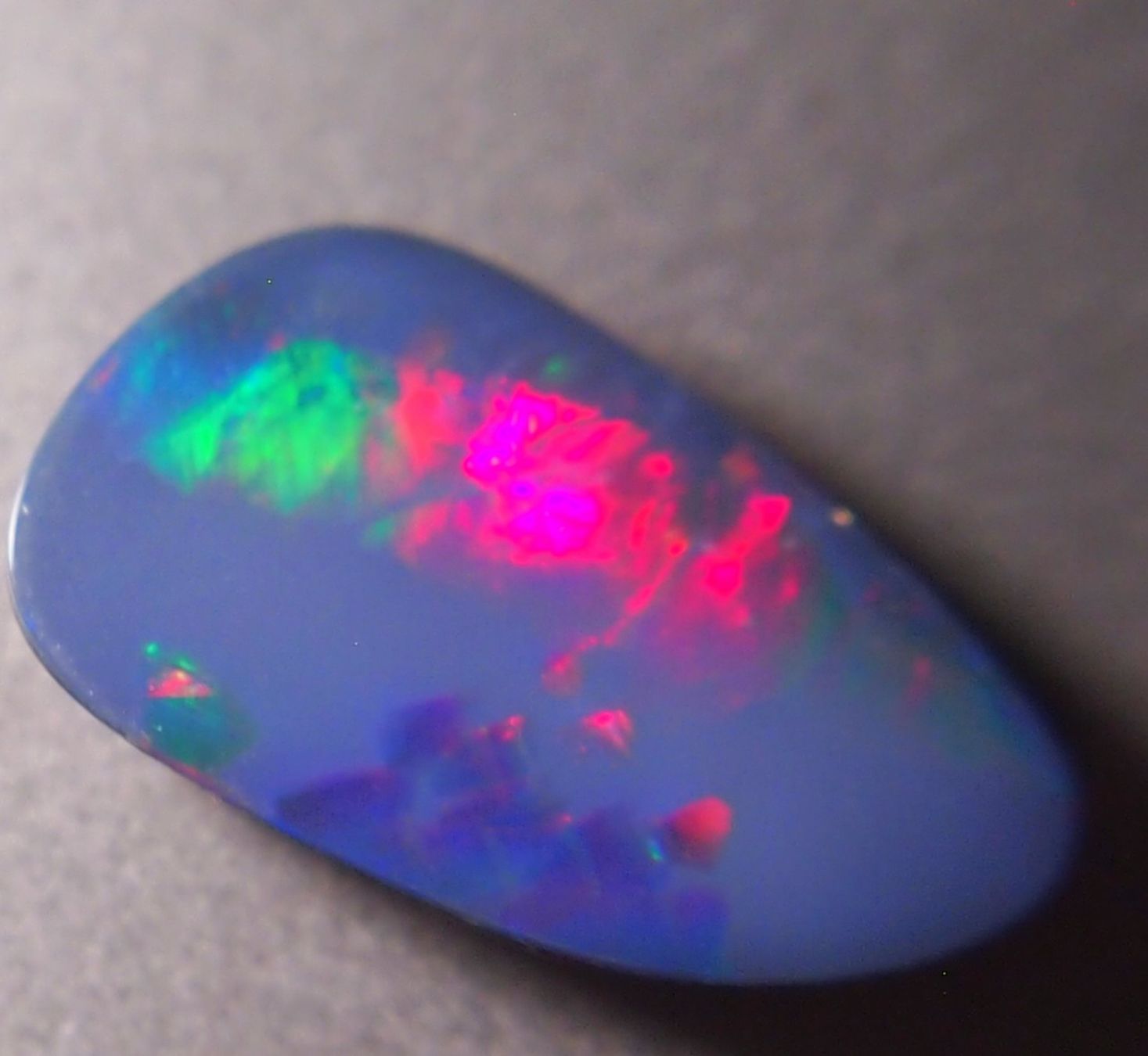 Pietre preziose: 2,2 -CTS QUALITY STUNNING Dublette BLACKOPAL – Nuovo e nell'imballaggio originale da Reinach BL venduto da Marblue 7