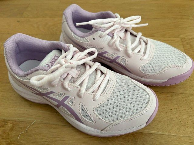 Asics Chaussures filles: Turnschuh asics Gr. 35.5 rosa/violett – D'occasion à Zürich par Sonnenblume_65 4