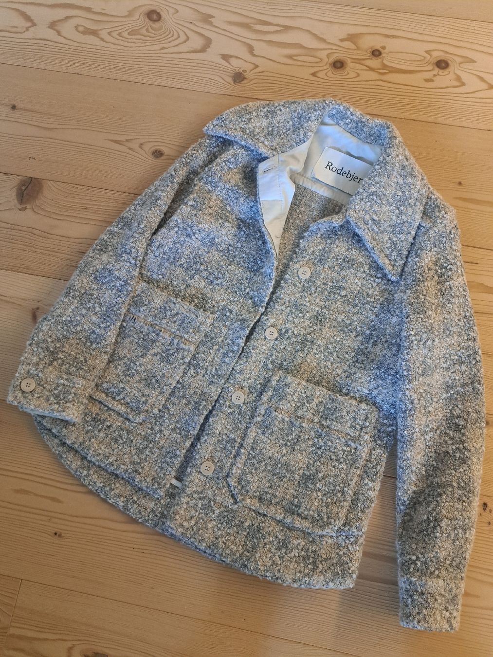 Giacche: Rodebjer Steppblazer wie Chanel ♡ – Usato da Chur venduto da Ahorna 2