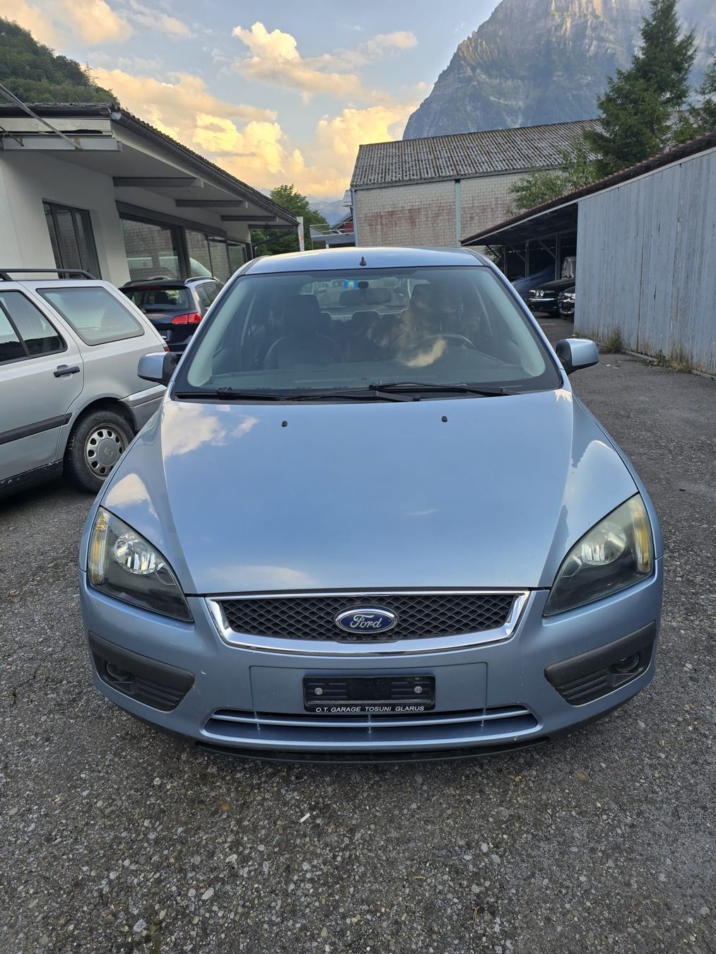 Ford Automobili: Ford Focus 1.6 16V – Difettoso da Netstal venduto da AutozoneGL