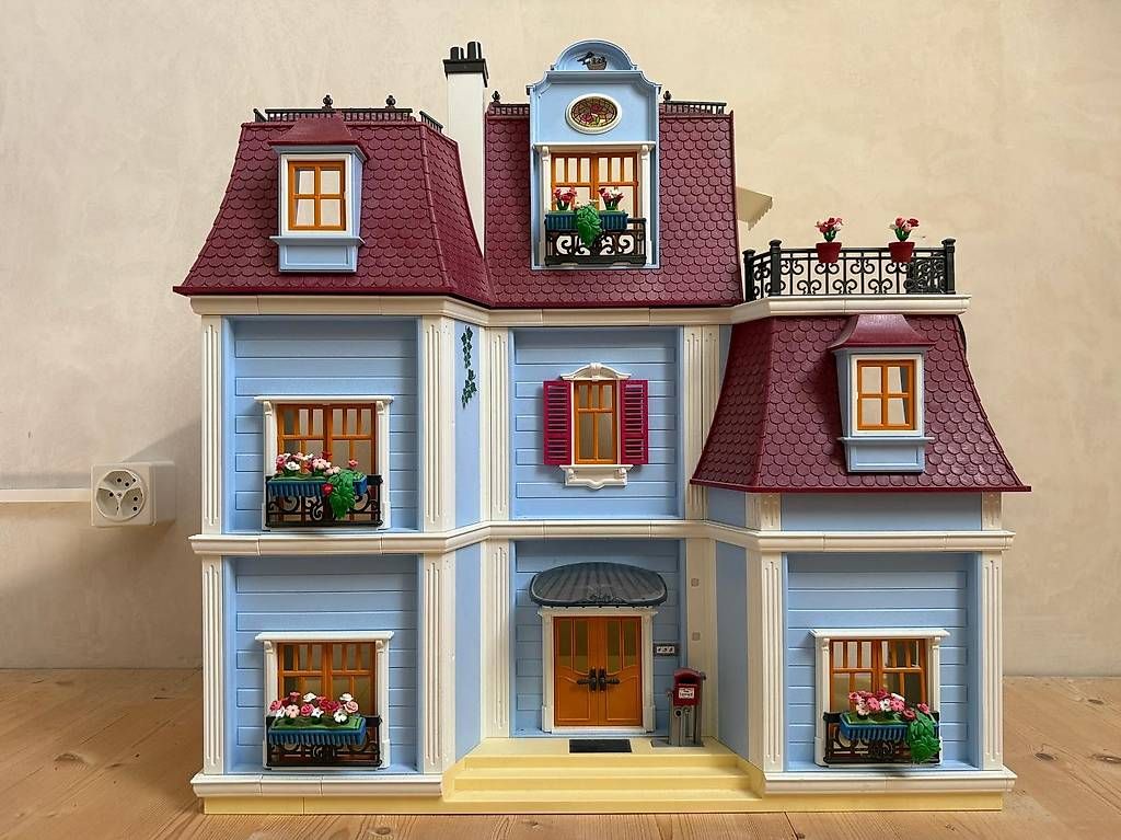 Playmobil Spielzeuge: Playmobilvilla – Gebraucht aus Basel von sasa109