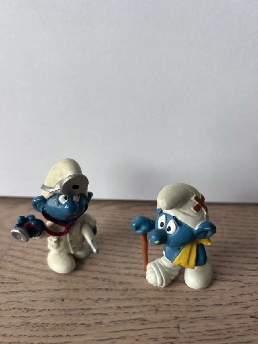 Schleich Statuette: Arzt-Schlumpf und Patient-Schlumpf – Usato da Dübendorf venduto da bka_yym5