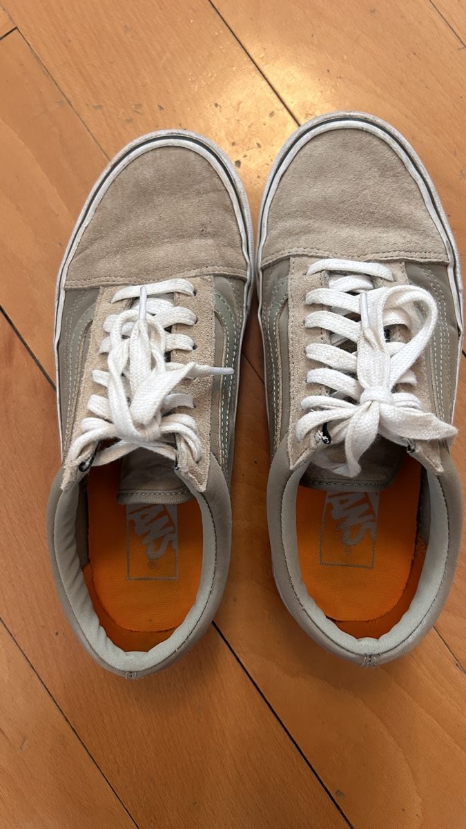 Vans Chaussures hommes: Vans Old Skool Sneaker, grau Gr. 36.5 – D'occasion à Zürich par DeeDaaFee 2