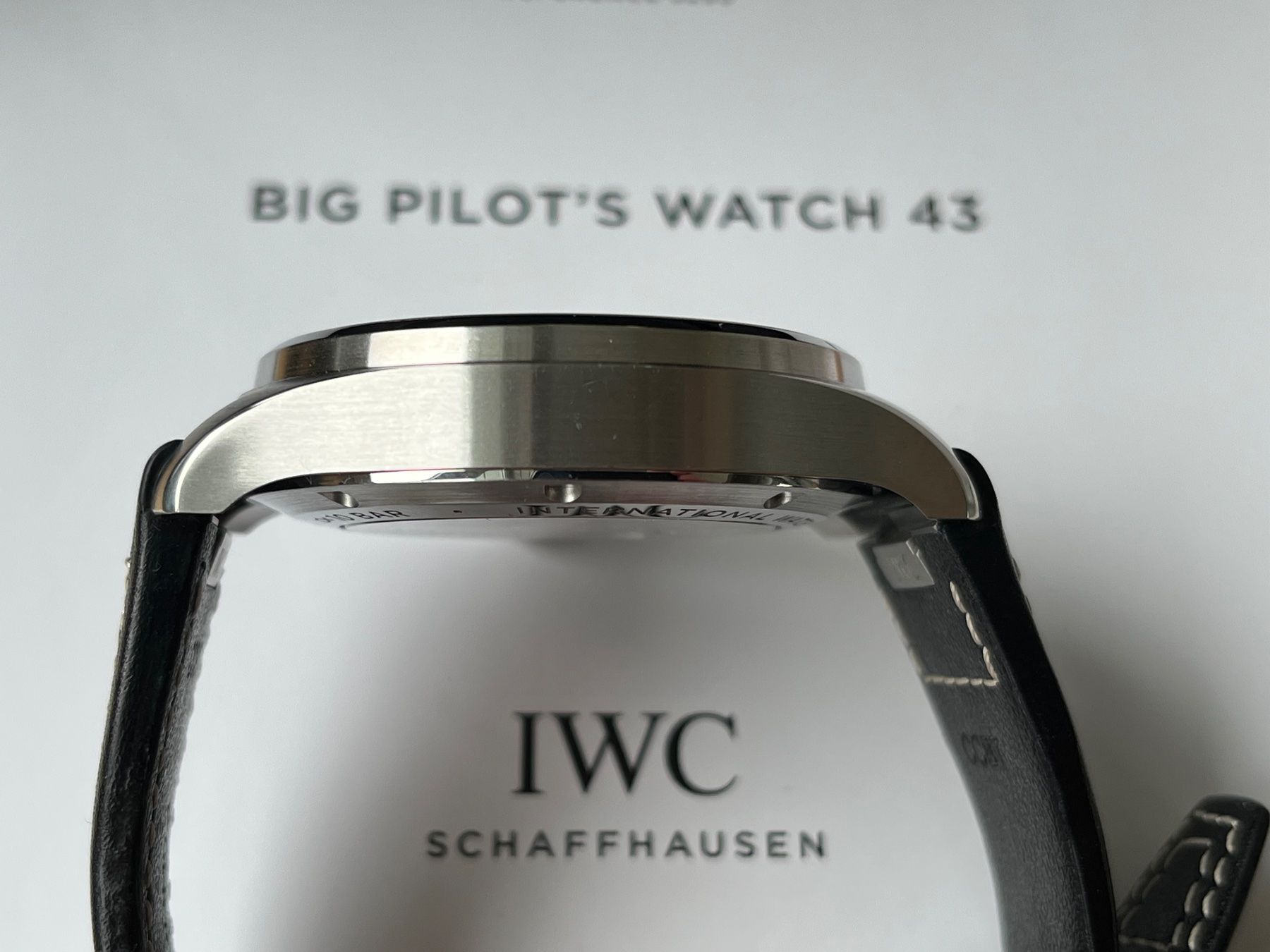 IWC Uhren: IWC Big Pilot 43 Fullset mit Garantie – Gebraucht aus Birsfelden von Mynos 9