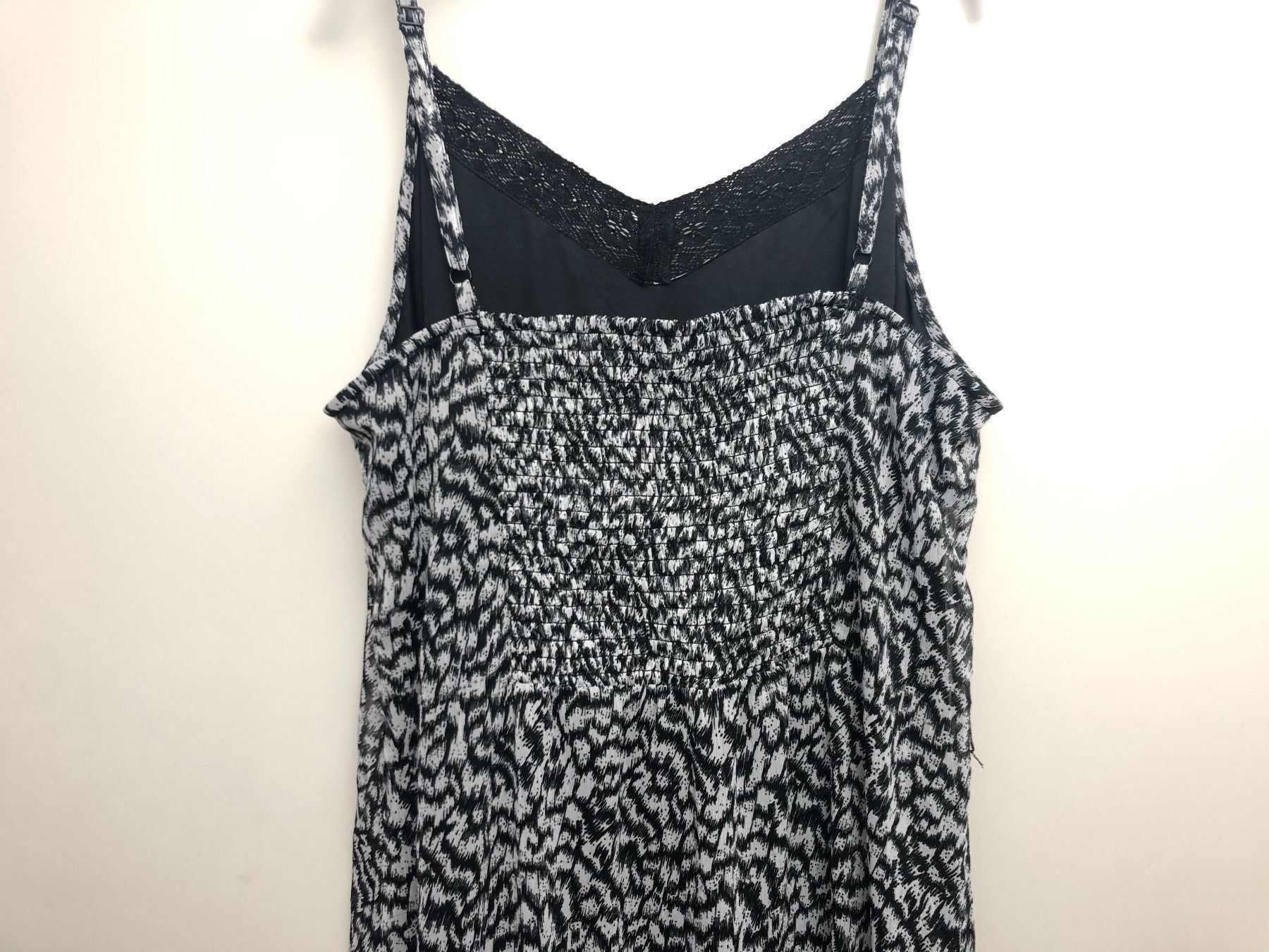 Vestiti: Kleid lang. Gr. 44 – Usato da Wallisellen venduto da watcher01 4