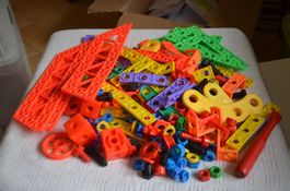 JEUX ENFANTS CONSTRUCTION