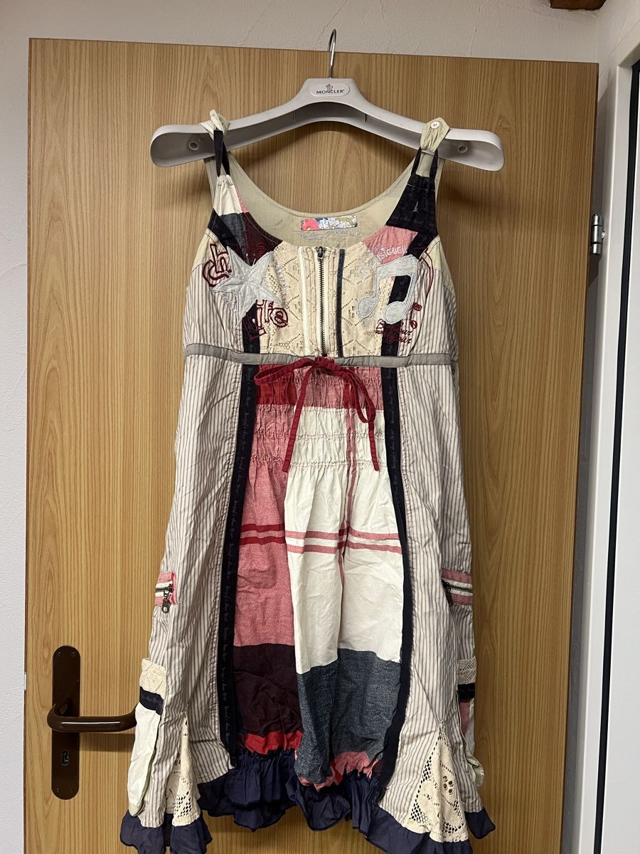 Desigual Lotti di vestiti: Damen Klamotten – Usato da Sils/Segl Maria venduto da Sevenik 4