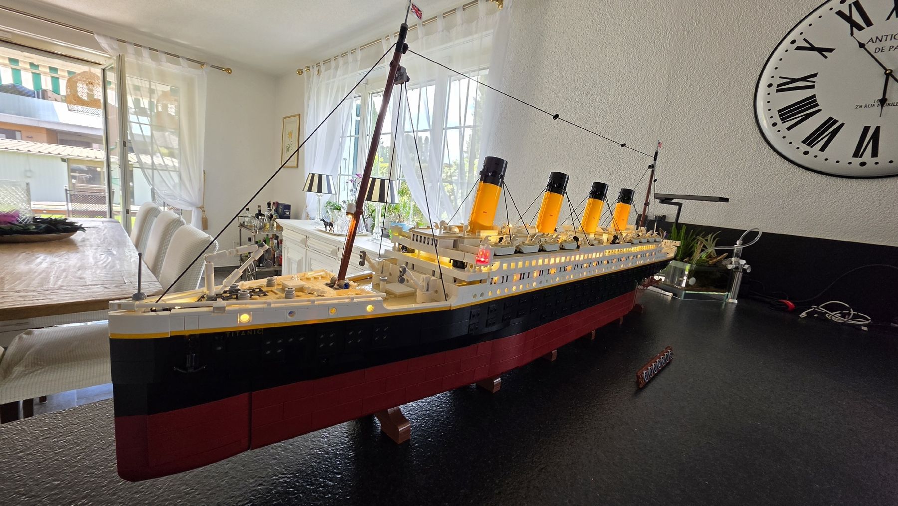 Lego Kit di costruzioni: Lego Titanic 10294 inkl. Light my Bricks – Usato da Obergerlafingen venduto da Deluxepoint