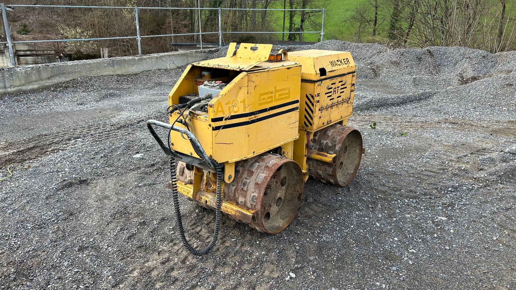 Wacker Neuson Tutte le macchine: Grabenwalze Wacker RT 820 mit Fernbedienung – Usato da Menziken venduto da Tairi10