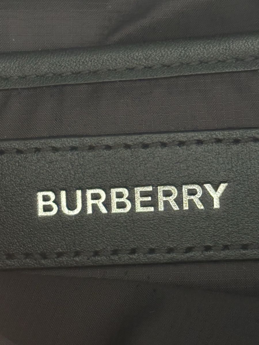 Burberry Borse: Burberry Umhängetasche schwarz, ab 1.- – Usato da Uitikon Waldegg venduto da westsaigon 1