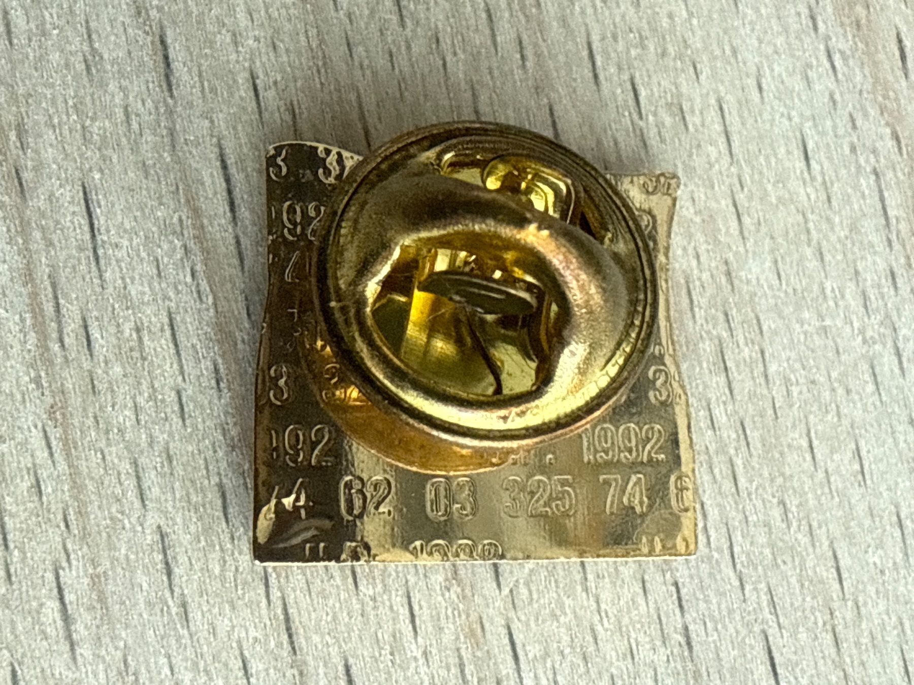 Plaketten & Abzeichen: Pin Pentax EU – Gebraucht aus Glattbrugg von Schweigmatt 1