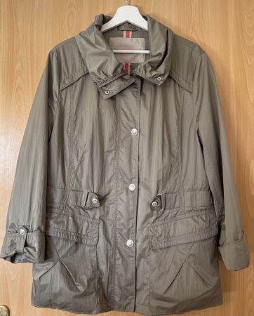 Übergangsjacke Grösse 44
