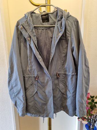 Übergangsjacke Chicorée blau mit Kapuze Grösse XL neu