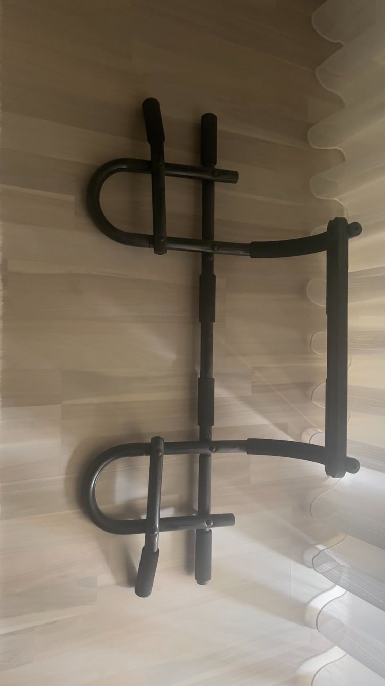 Hometrainer: Klimmzugstange – Usato da Zürich venduto da DS88 1