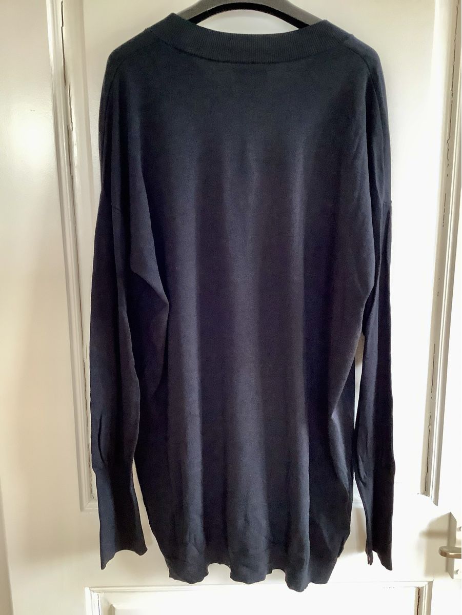 Globus Maglioni & Felpe: Globus Studio Long Pullover mit langen Ärmeln schwarz L/XL – Usato da Stäfa venduto da loveforeverlove 2