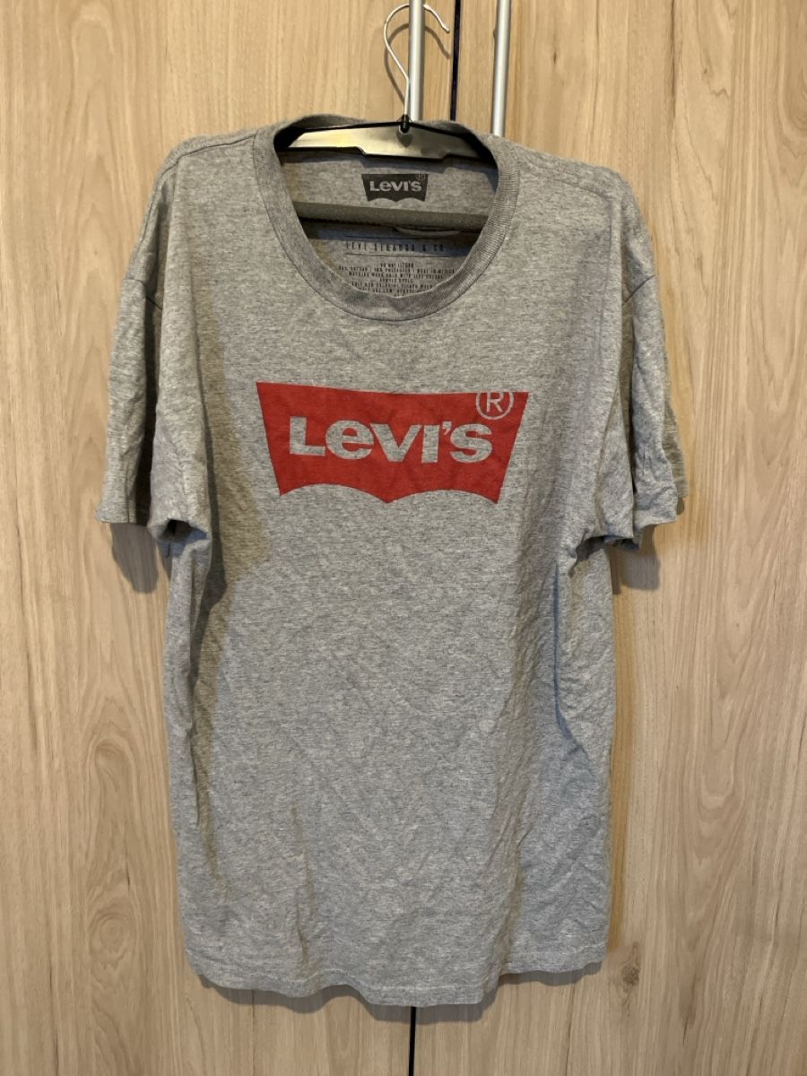 Levi's T-shirt: T-shirt Lewis – Nuovo (secondo la descrizione) da Noville venduto da mat_hy52