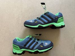 Adidas Turnschuhe 34