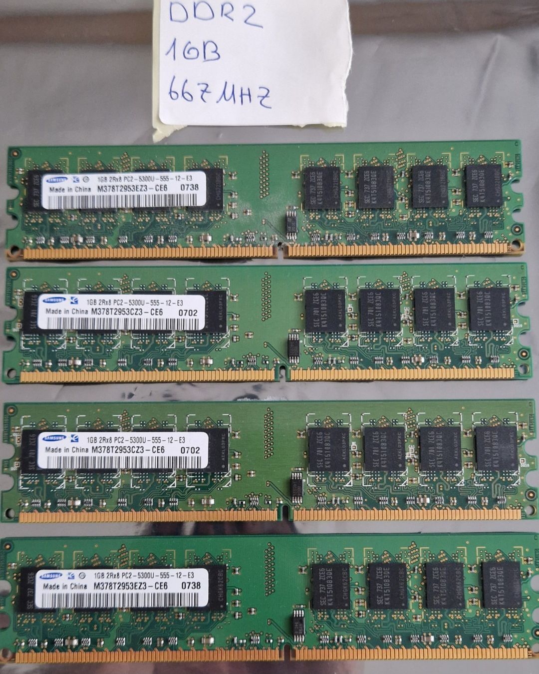 Memory / RAM: RAM DDR2-1GB-667MHZ – Gebraucht aus Villaz-st-Pierre von BIstroide