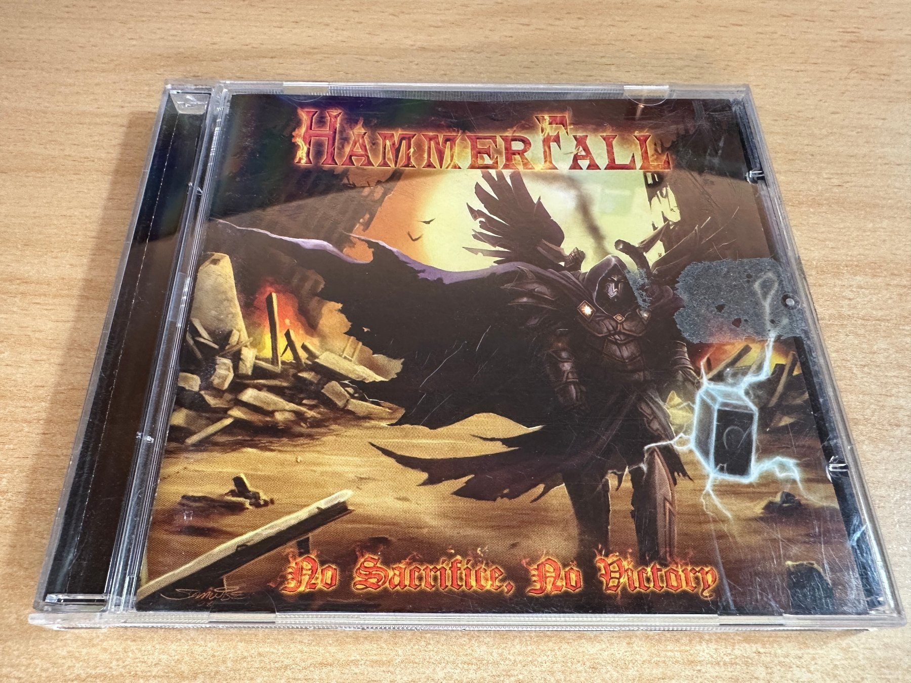 CD: B2 Hammerfall – No Sacrifice, No Victory – Usato da Rikon im Tösstal venduto da Alpenmutz
