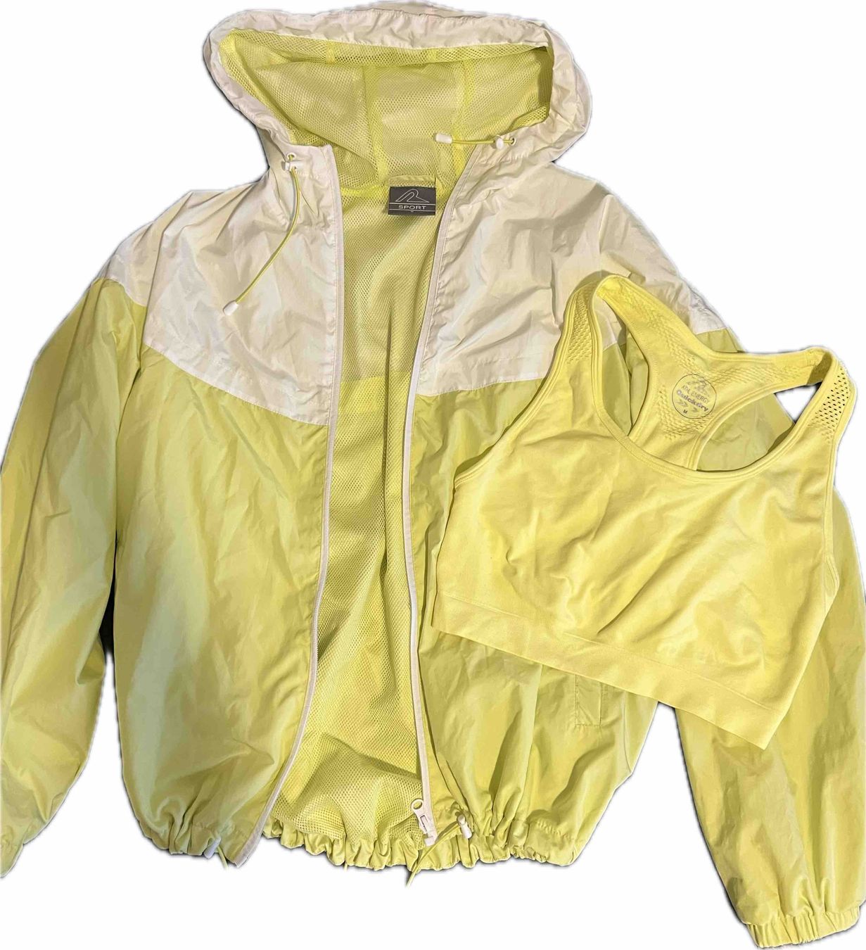 Giacche: Trainingsjacke mit Sport - BH – Usato da Basel venduto da M.M_