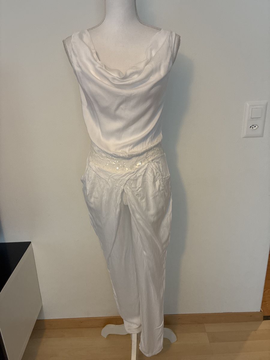 Tute: Jumpsuit S – Usato da Küssnacht am Rigi venduto da Anacerna