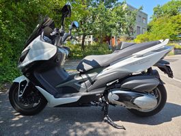 Kymco Xciting 400i Roller weiss